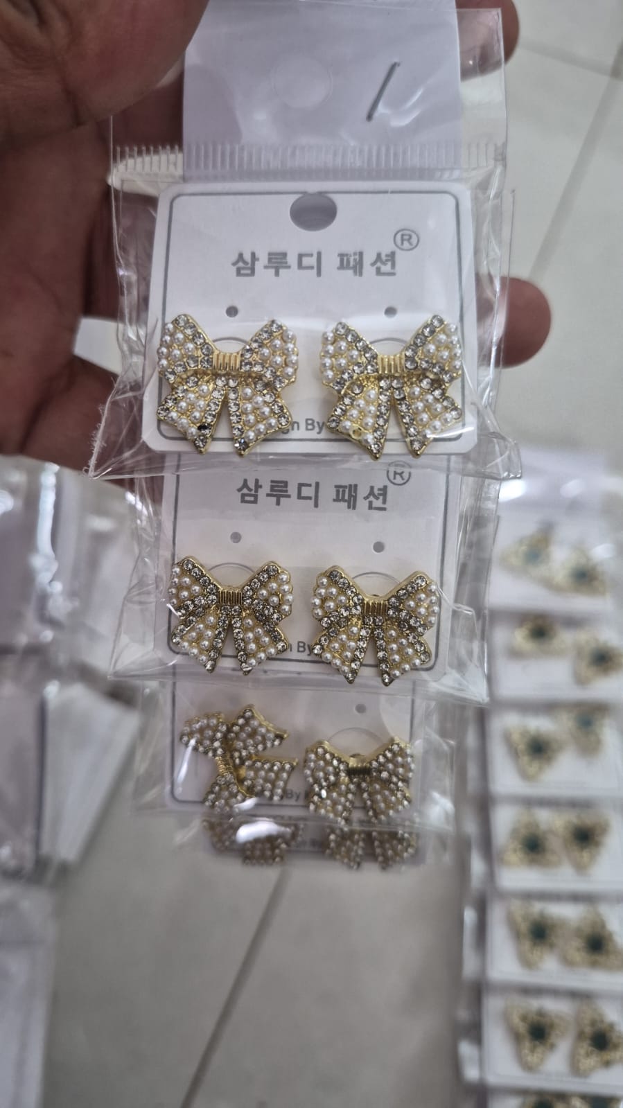 Pearl Bow shape Korean earring