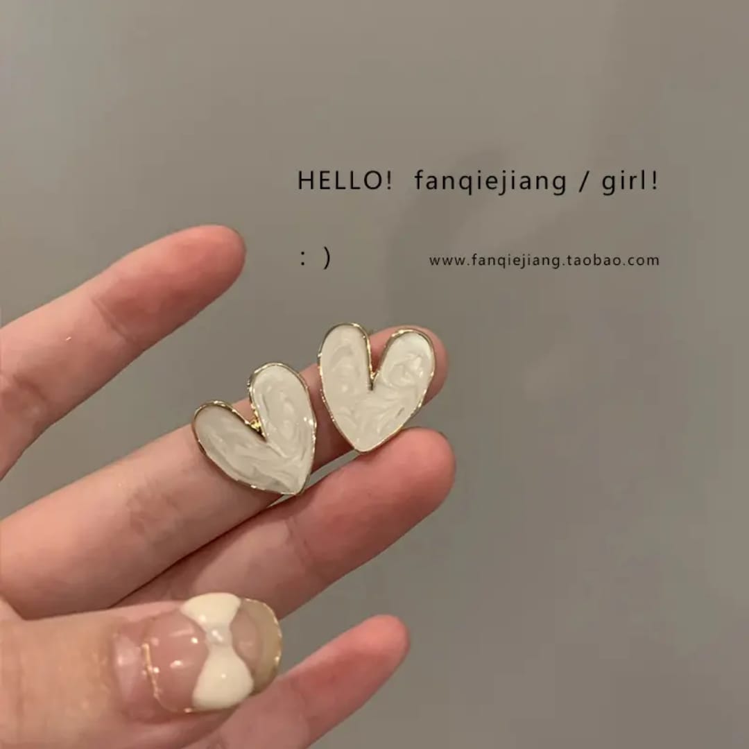 Trendy Korean Heart Earring