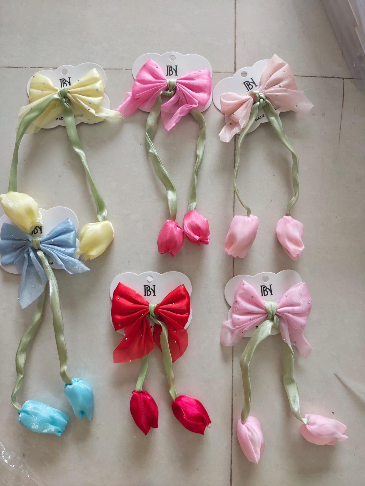 Tulip bow hair clips set of 6 pcs