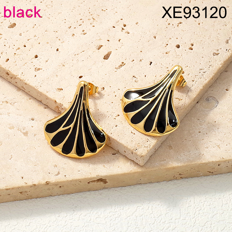 Black Shell korean earring