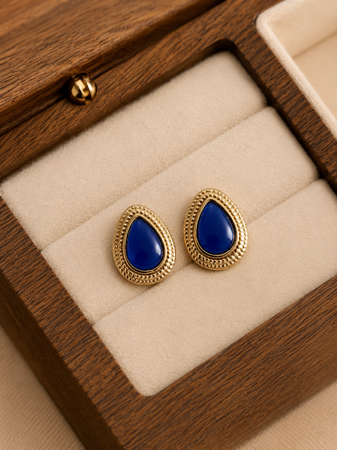 Korean design Oval Earring