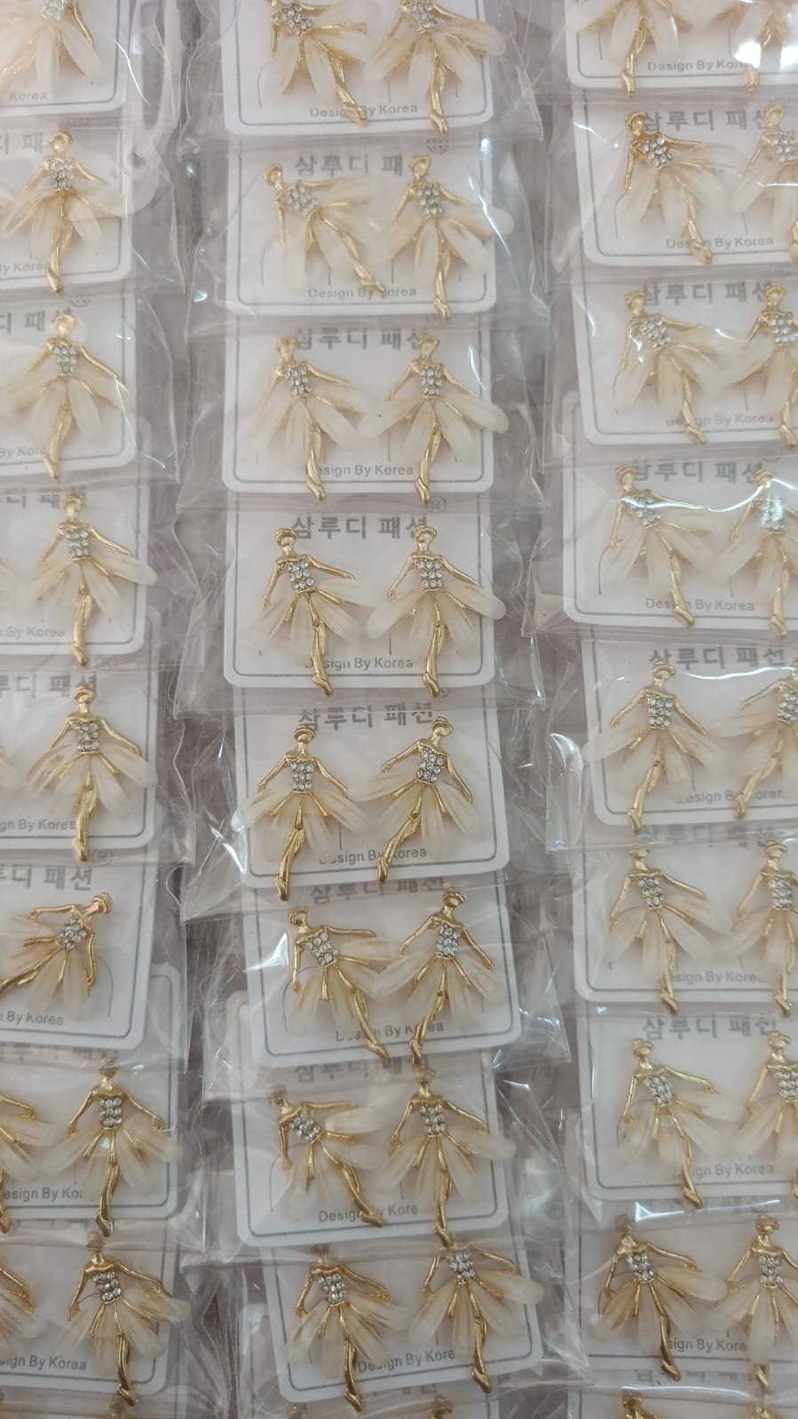 Korean Design Floral Dancer Gold & Crystel Drop Earring
