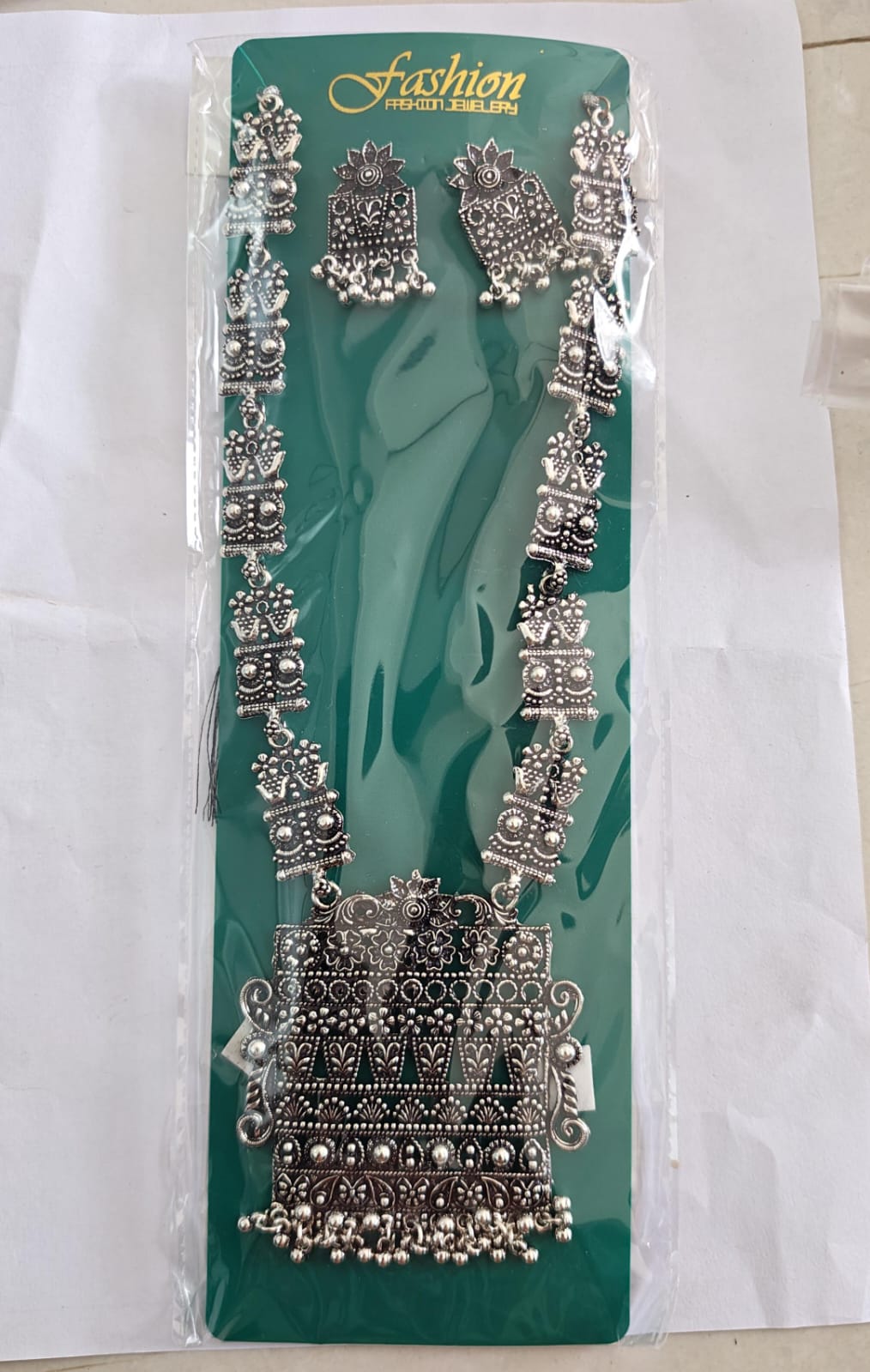 Traditional oxodised long nacklase with earrings set