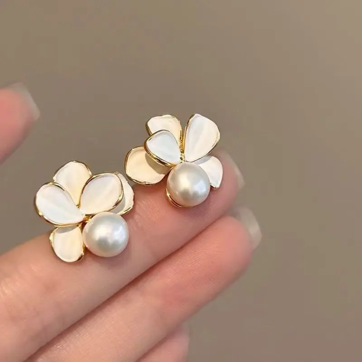 White faux pearl accent Korean flower earrings