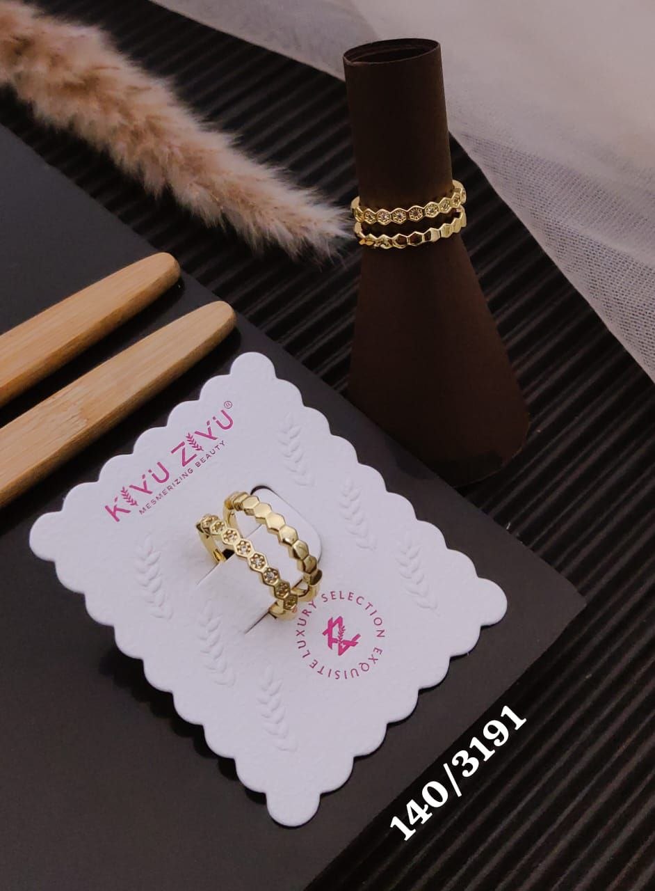 Kiyu Ziyu Anti Tarnish Zigzag Zircon Ring